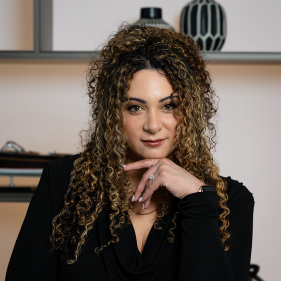 Portrait of Jessica Lane, Founding Partner • Licensed Real Estate Advisor.